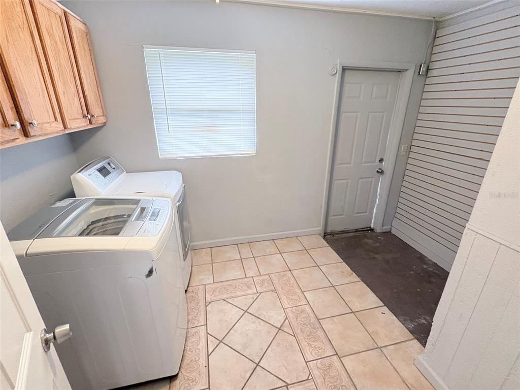 4428 Carousel Road Orlando, FL 32808 - Photo 18 of 22