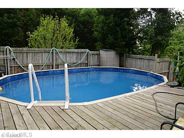 Swimming Pool/Hot Tub/Sauna. 24 x 16 foot pool with decking
