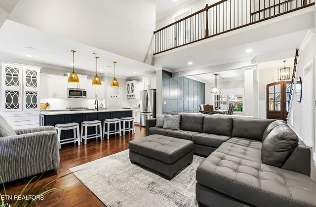 $759,900 | 8338 English Hill Lane, Knoxville, TN 37923