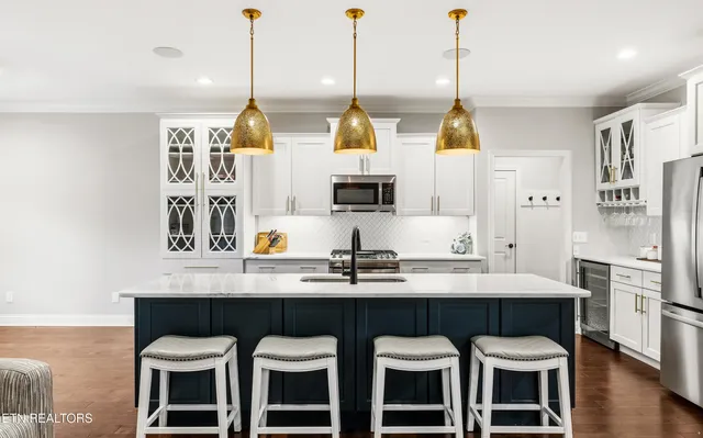 $759,900 | 8338 English Hill Lane, Knoxville, TN 37923