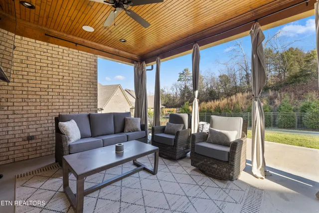 $759,900 | 8338 English Hill Lane, Knoxville, TN 37923