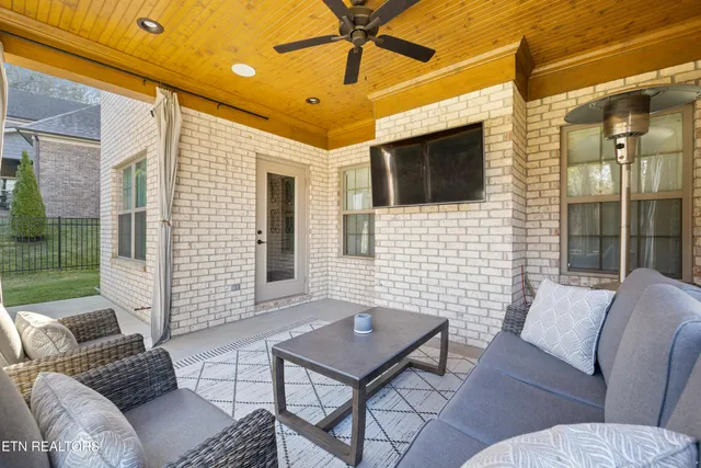 $759,900 | 8338 English Hill Lane, Knoxville, TN 37923