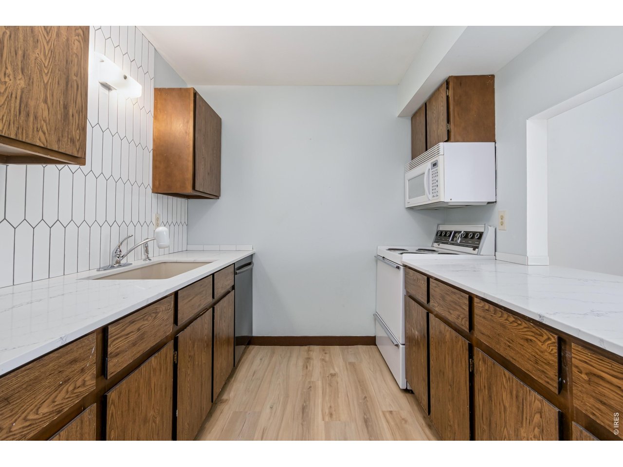 801 East Drake Road, Unit F 85 Fort Collins, CO 80525 - Photo 5 of 12 Kitchen