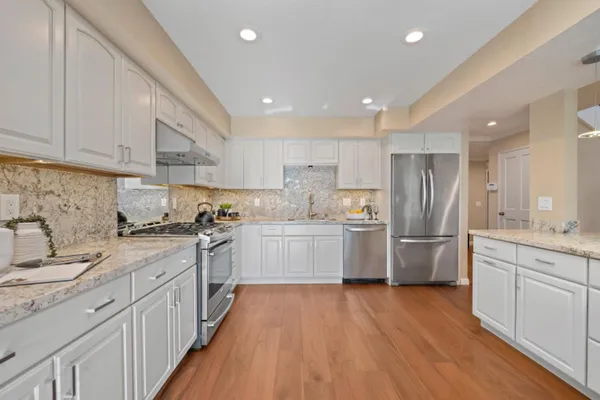 $2,098,000 | 105 Altura Vista, Los Gatos, CA 95032