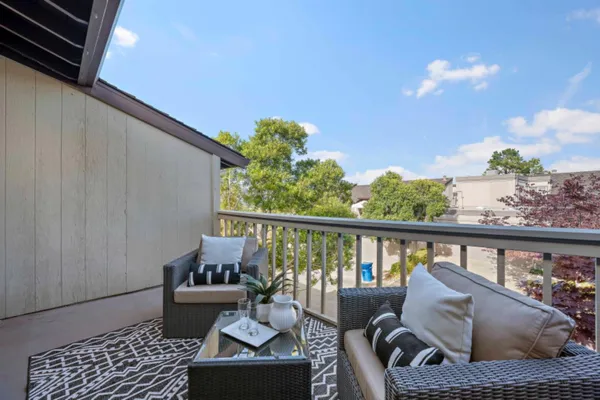 $2,098,000 | 105 Altura Vista, Los Gatos, CA 95032