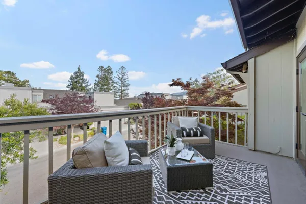 $2,098,000 | 105 Altura Vista, Los Gatos, CA 95032