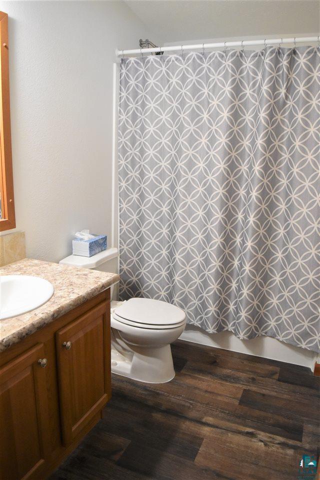 1102 Almac Drive Proctor, MN 55810 - Photo 13 of 22 Full Bathroom