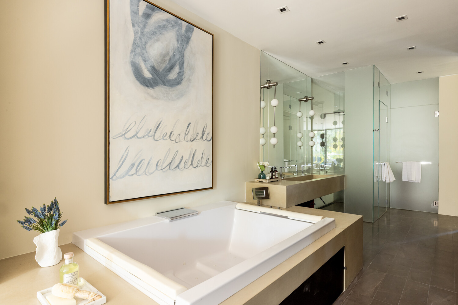 80 West Washington Place Manhattan, NY 10011 - Photo 19 of 33 a bathroom with a tub sink and mirror