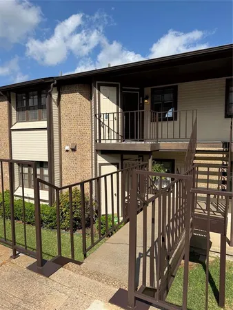 $215,900 | 230 Henry M Chandler Drive, Rockwall, TX 75032