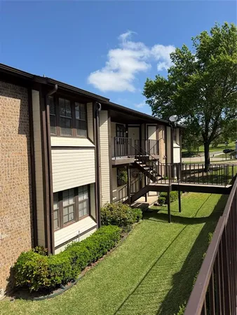 $215,900 | 230 Henry M Chandler Drive, Rockwall, TX 75032