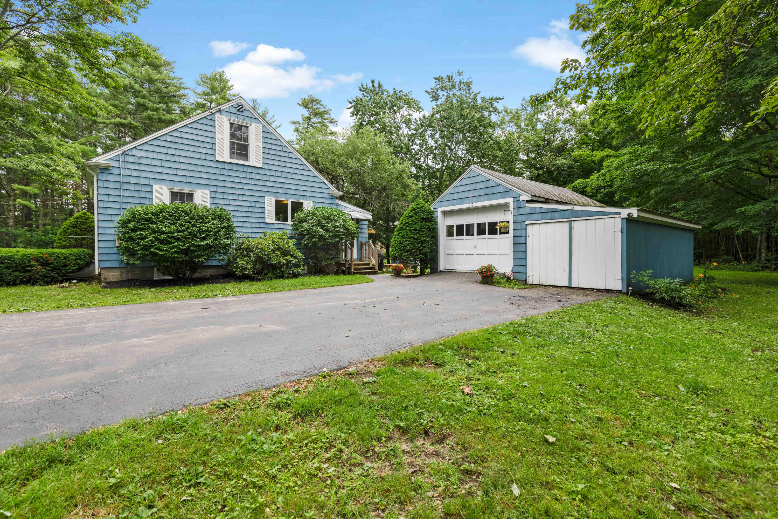317 Beech Ridge Road Scarborough, ME 04074 - Photo 4 of 38 317 Beech Ridge Scarborough_035