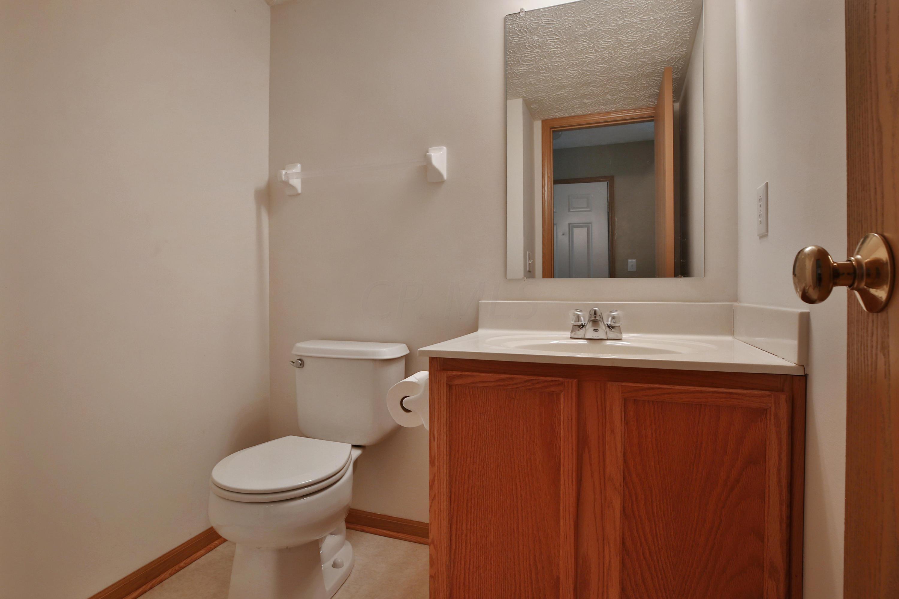 119 Simon Street Delaware, OH 43015 - Photo 16 of 35