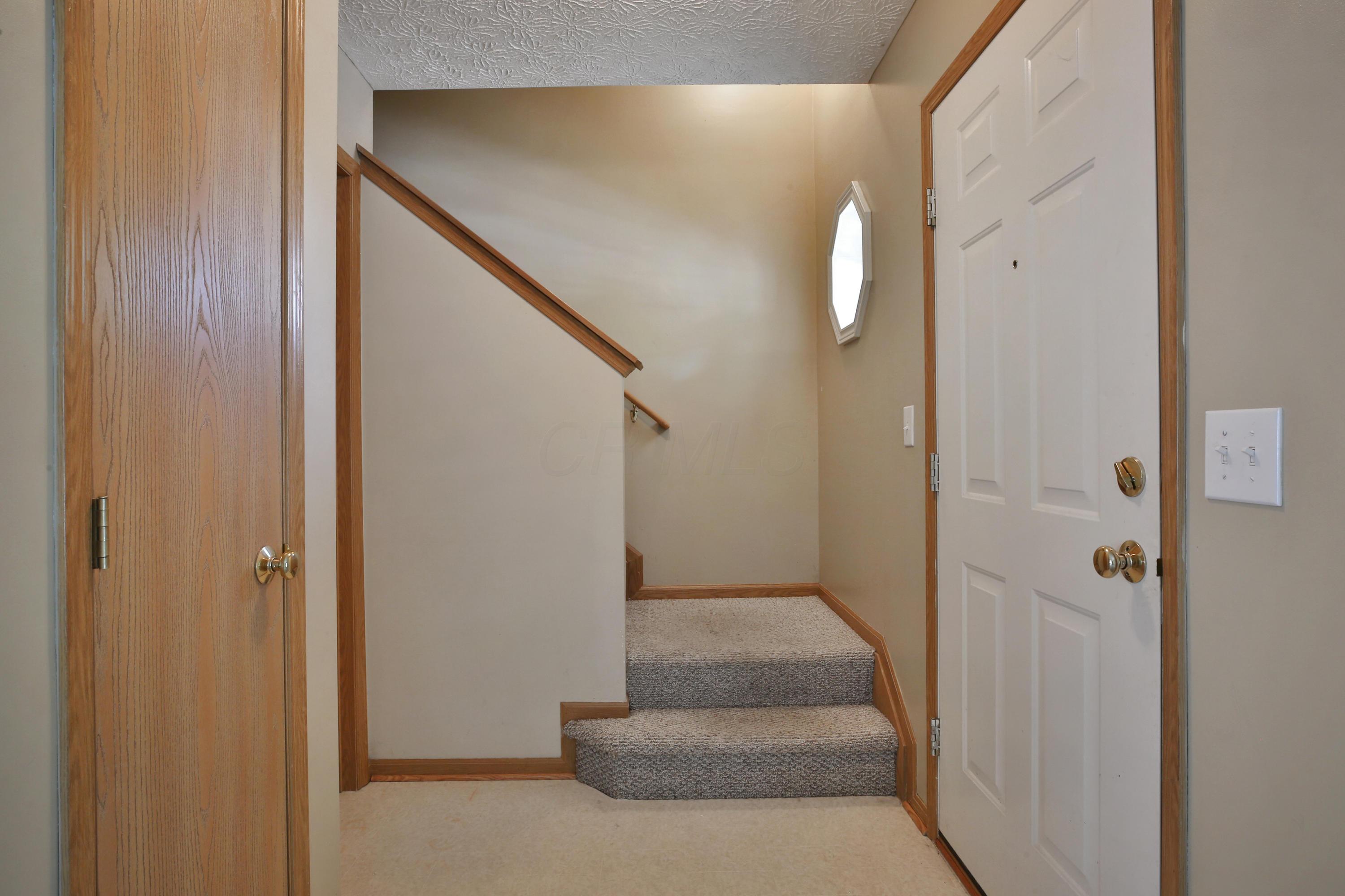 119 Simon Street Delaware, OH 43015 - Photo 4 of 35