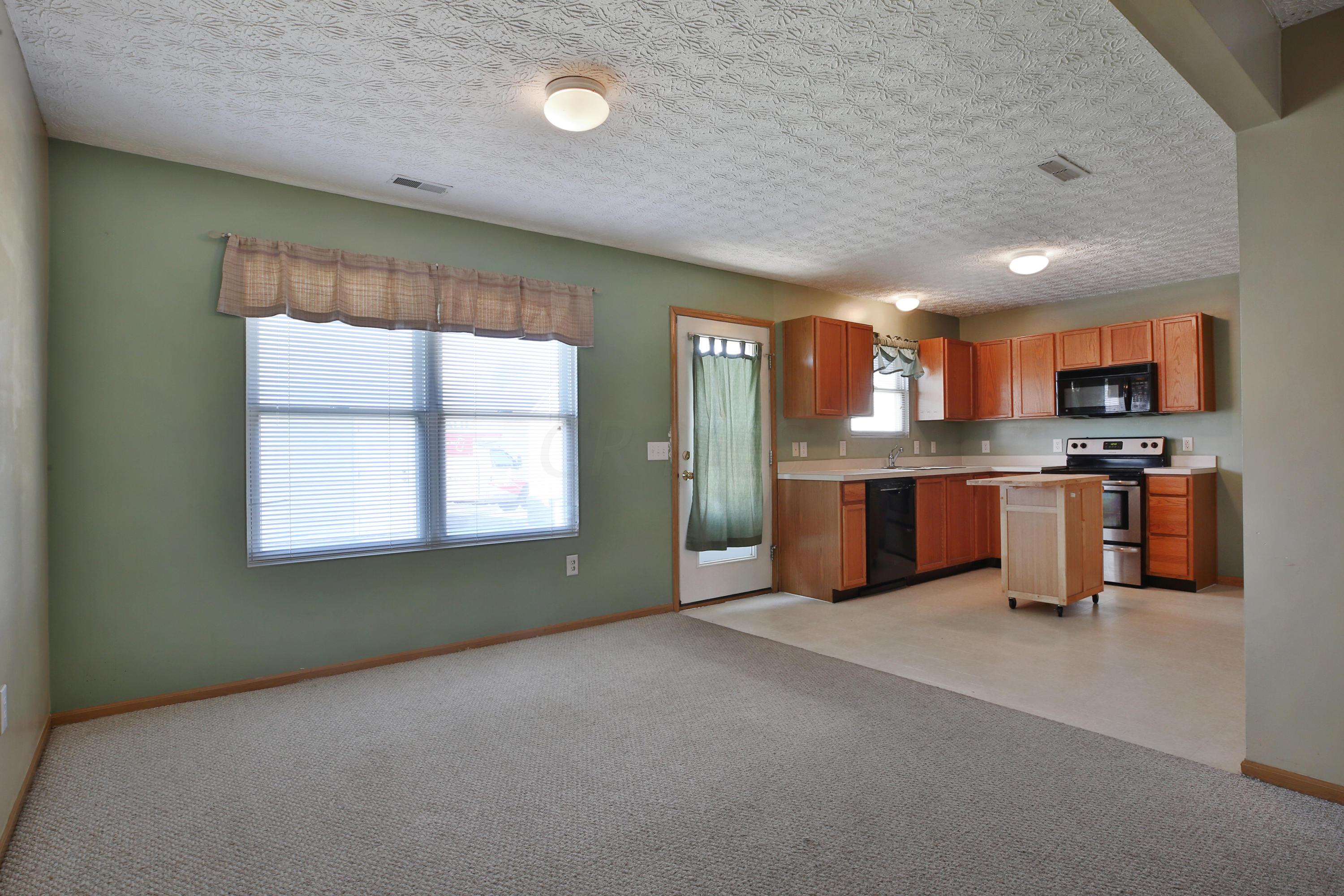 119 Simon Street Delaware, OH 43015 - Photo 9 of 35