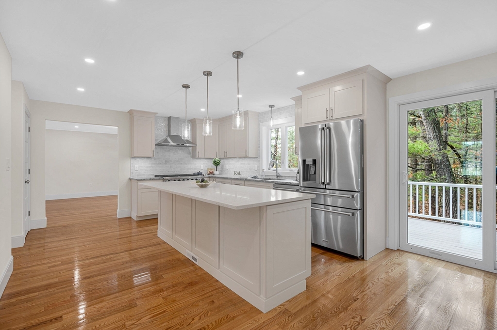 23 Pomfret Road Wilmington, MA 01887 - Photo 3 of 42