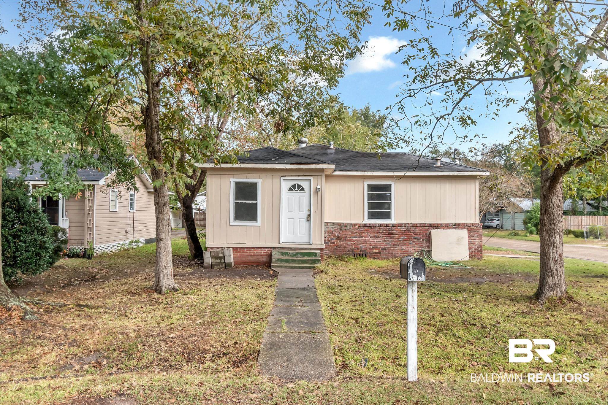 250 Chieftain Way Mobile, AL 36611 - Photo 1 of 18