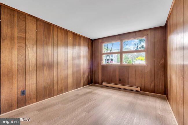 305 Nautilus Boulevard Forked River, NJ 08731 - Photo 20 of 28 an empty room with windows