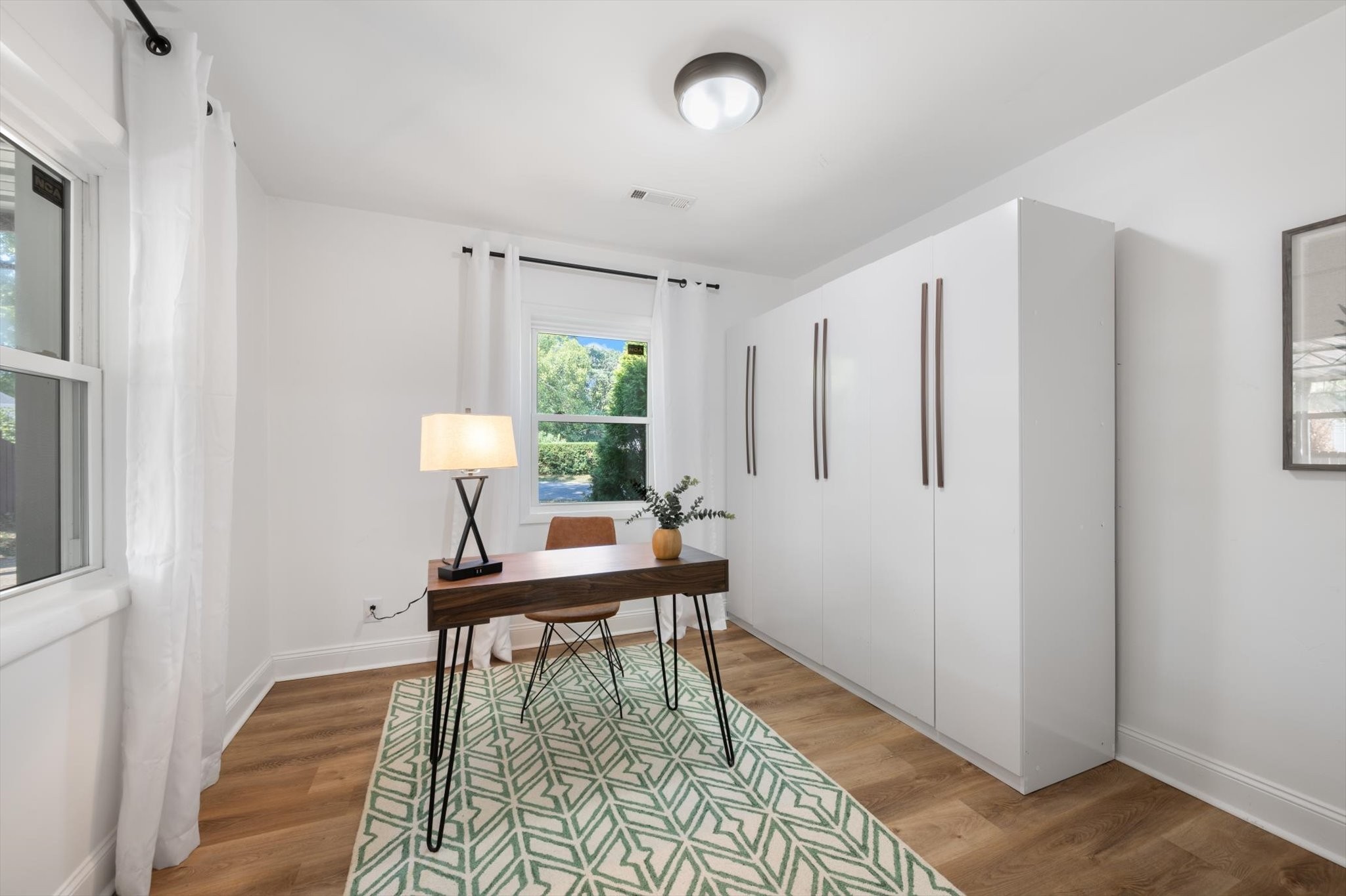 708 Oneida Avenue Nashville, TN 37207 - Photo 10 of 20 a room with furniture and a window