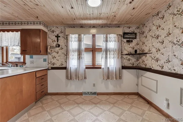 $268,000 | 128 Banko Drive, Cheektowaga, NY 14043