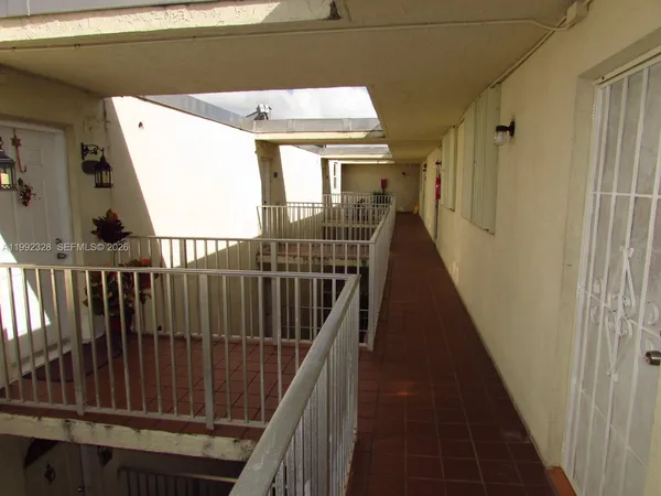 $2,185 | 10090 Northwest 80th Court, Unit 1560, Hialeah Gardens, FL 33016