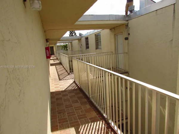 $2,185 | 10090 Northwest 80th Court, Unit 1560, Hialeah Gardens, FL 33016
