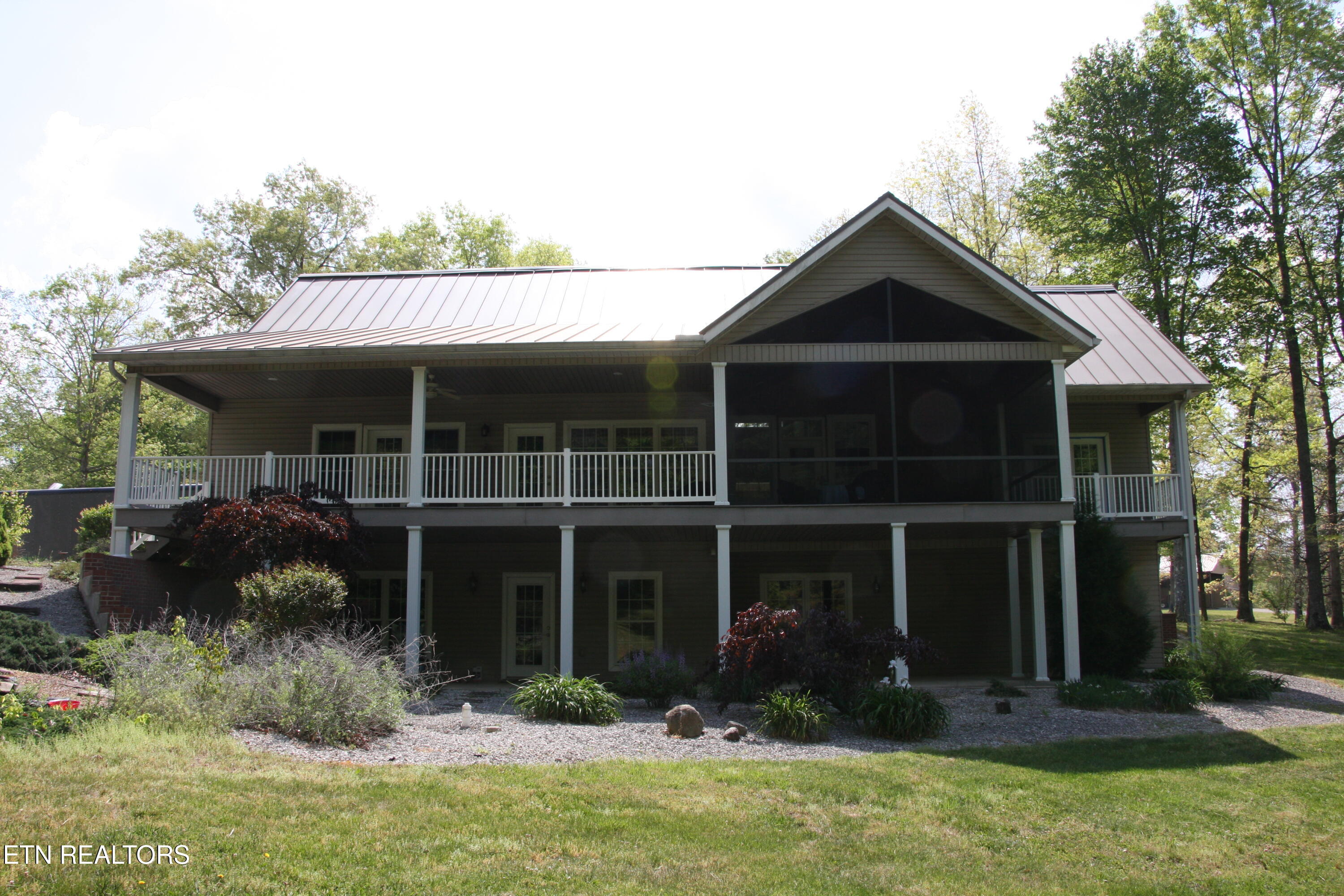 734 Ridgetop Drive Jamestown, TN 38556 - Photo 5 of 32 IMG_4132