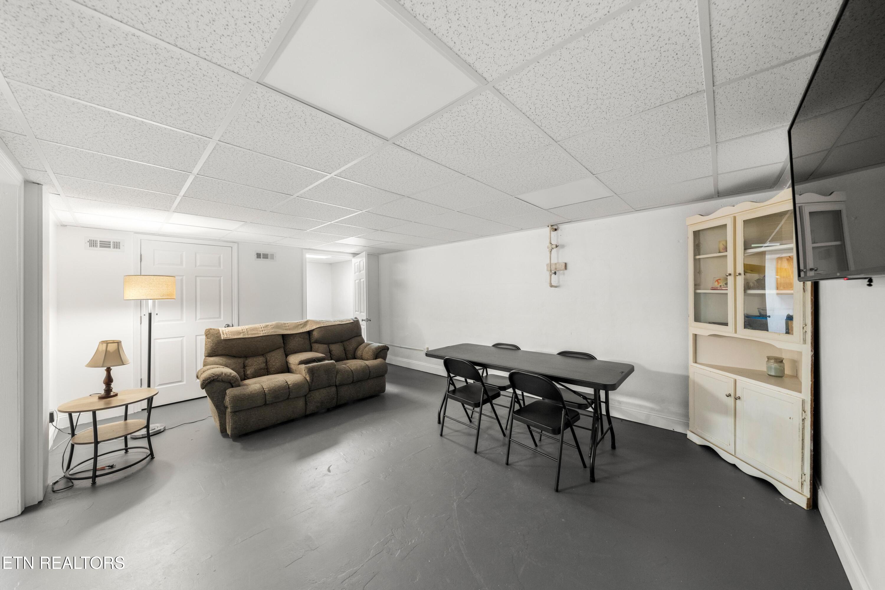 2301 Pulaski Road Knoxville, TN 37914 - Photo 17 of 22 Down stairs rec room or 3rd bedroom