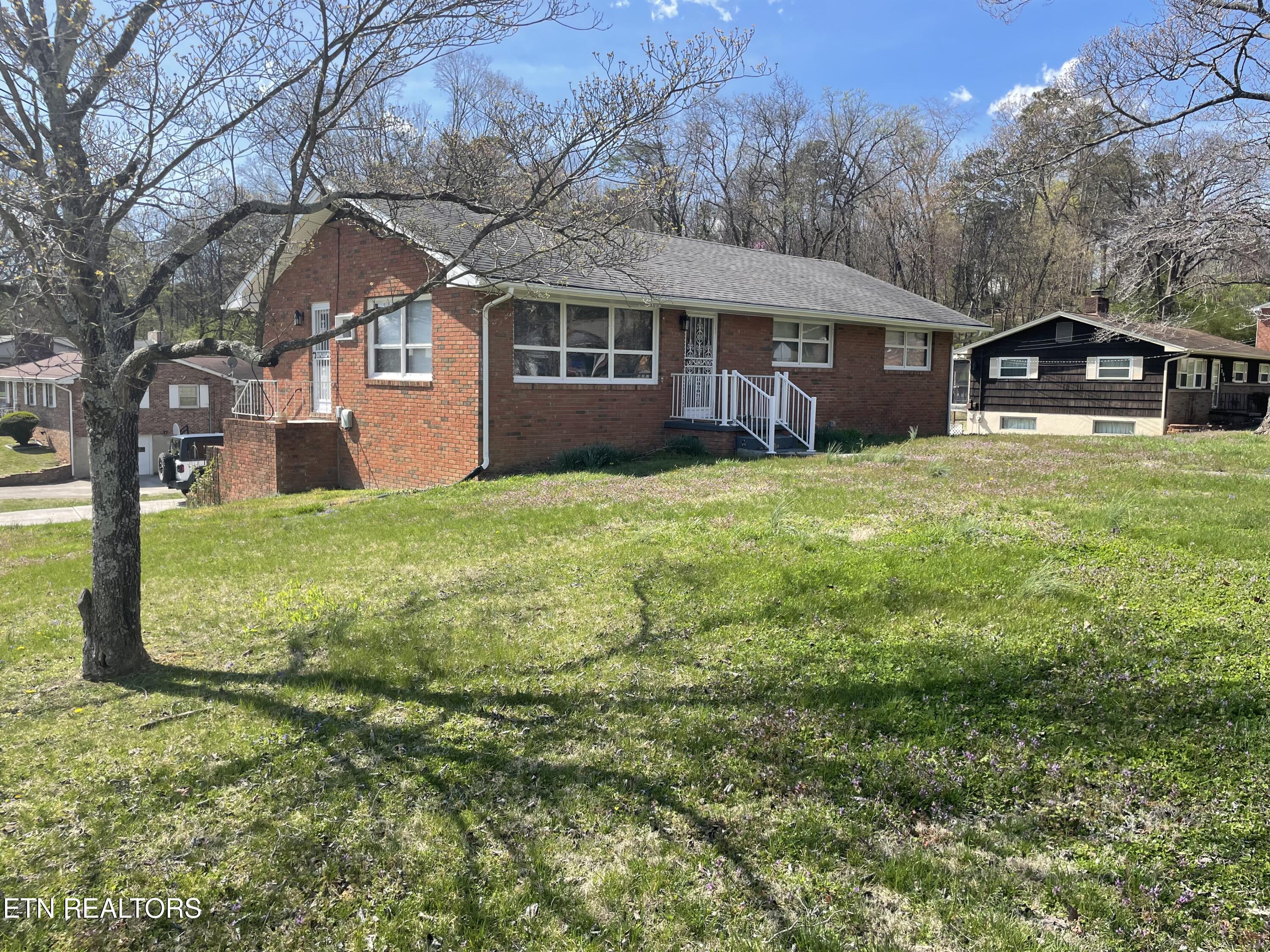 2301 Pulaski Road Knoxville, TN 37914 - Photo 21 of 22 Call Today n bring on offers