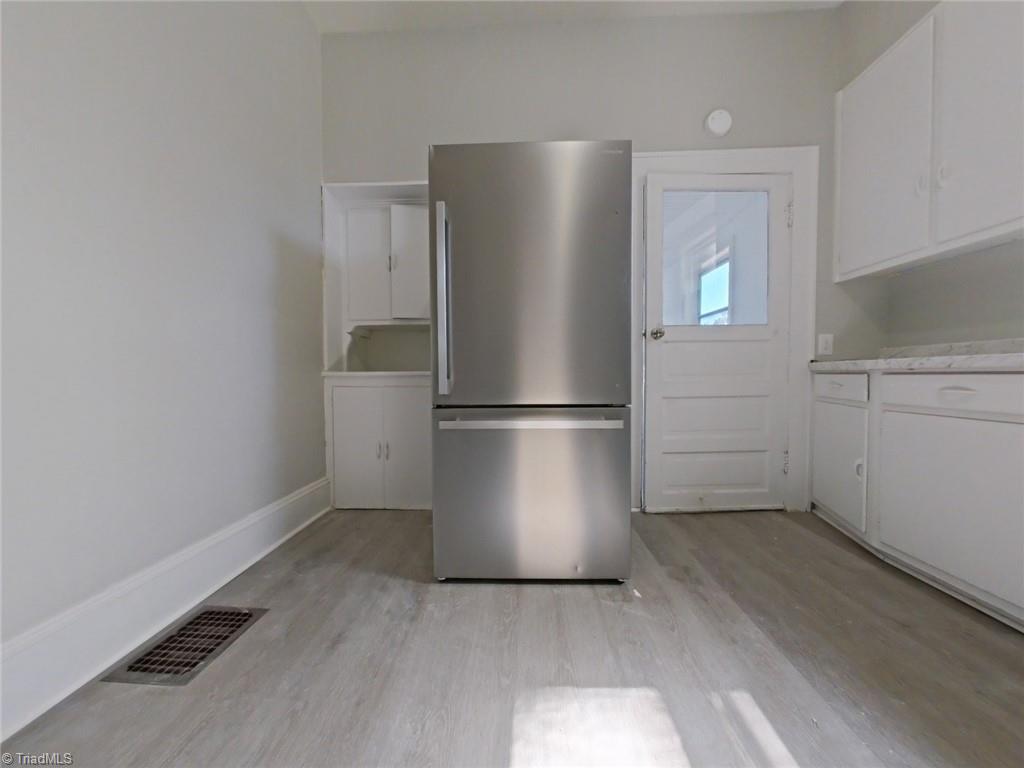 1006 Holton Place, Unit A High Point, NC 27262 - Photo 4 of 15