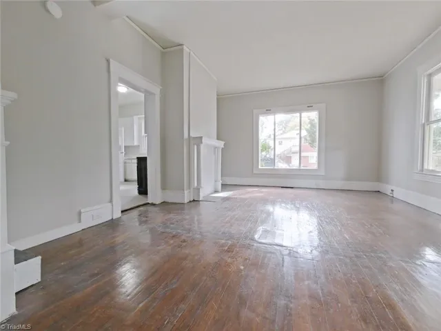 $1,000 | 1006 Holton Place, Unit A, High Point, NC 27262