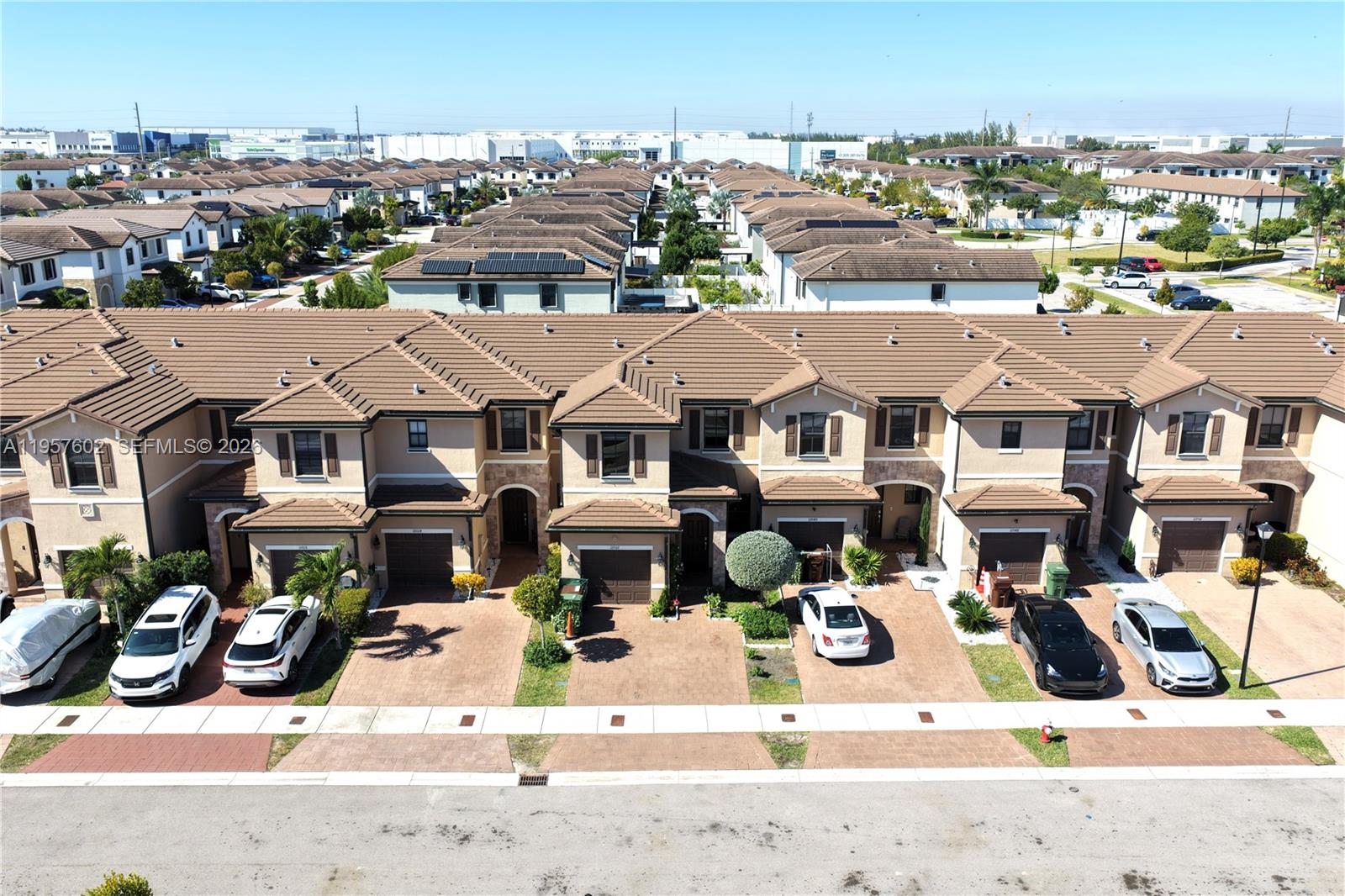 11032 West 33rd Way Hialeah, FL 33018 - Photo 32 of 40