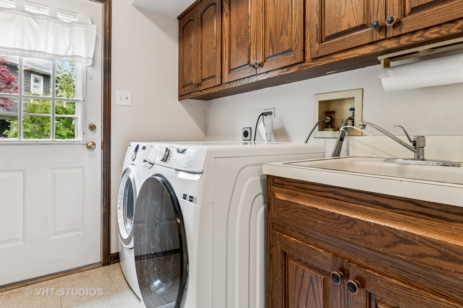 5486 Ranier Drive Lisle, IL 60532 - Photo 15 of 34 Gallery Image 15