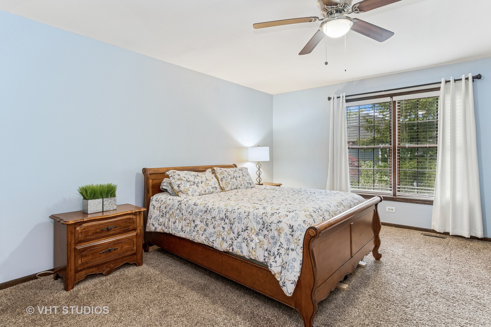 5486 Ranier Drive Lisle, IL 60532 - Photo 17 of 34 Gallery Image 17