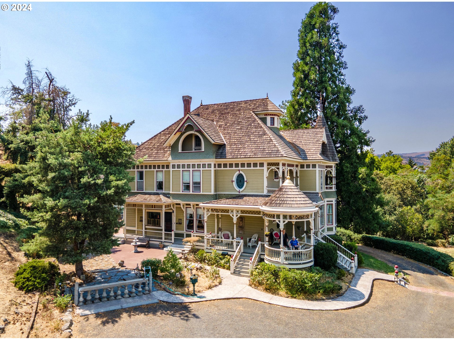 608 West 6th Street The Dalles, OR 97058 - Photo 9 of 38