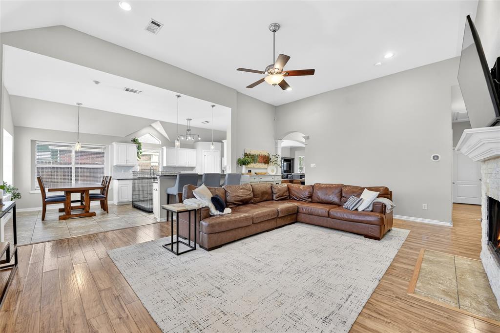 2712 Loon Lake Road Denton, TX 76210 - Photo 24 of 40 Enjoy this space!