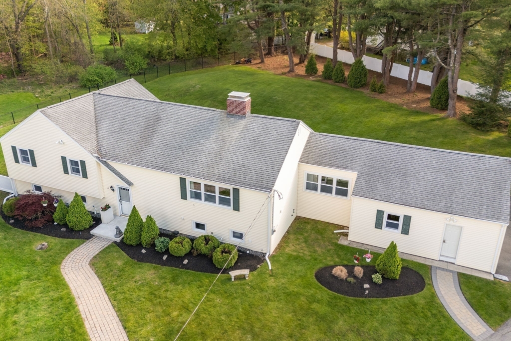 13 Pinecrest Road Andover, MA 01810 - Photo 3 of 40