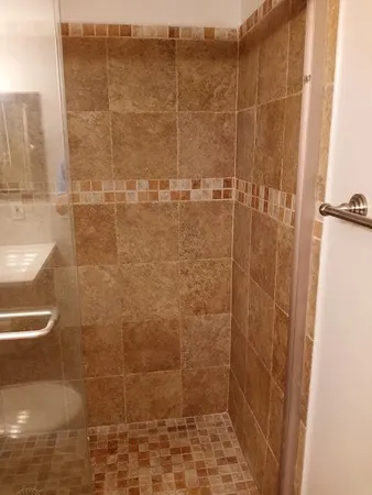 $2,000 | 512 Gardens Drive, Unit 103, Pompano Beach, FL 33069