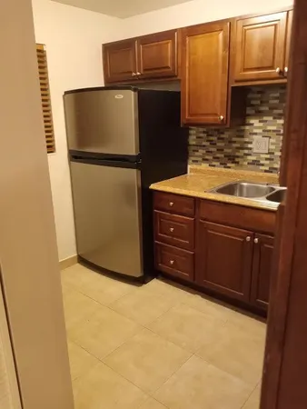 $2,000 | 512 Gardens Drive, Unit 103, Pompano Beach, FL 33069