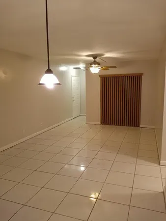 $2,000 | 512 Gardens Drive, Unit 103, Pompano Beach, FL 33069