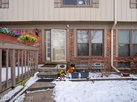 845 Langdon Court Rochester Hills, MI 48307 - Photo 3 of 37