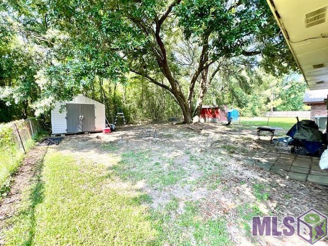 11121 Cypress Dale Avenue Baton Rouge, LA 70807 - Photo 15 of 16 Backyard