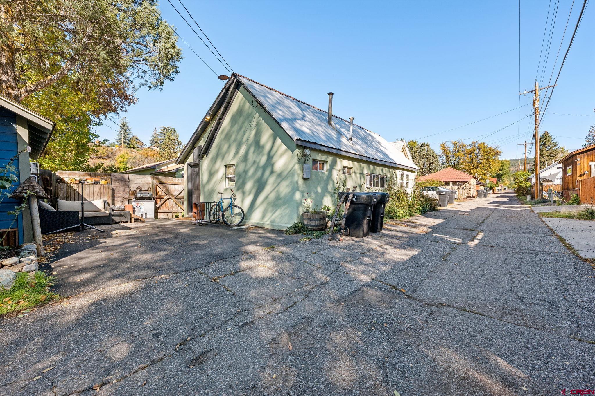 1840 West 3rd Avenue Durango, CO 81301 - Photo 30 of 32 a view of a street with houses