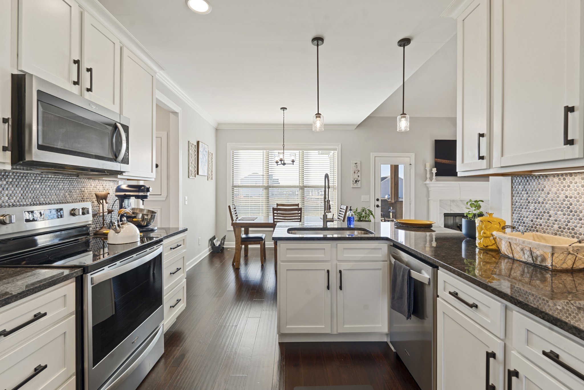 807 Calista Road White House, TN 37188 - Photo 12 of 36