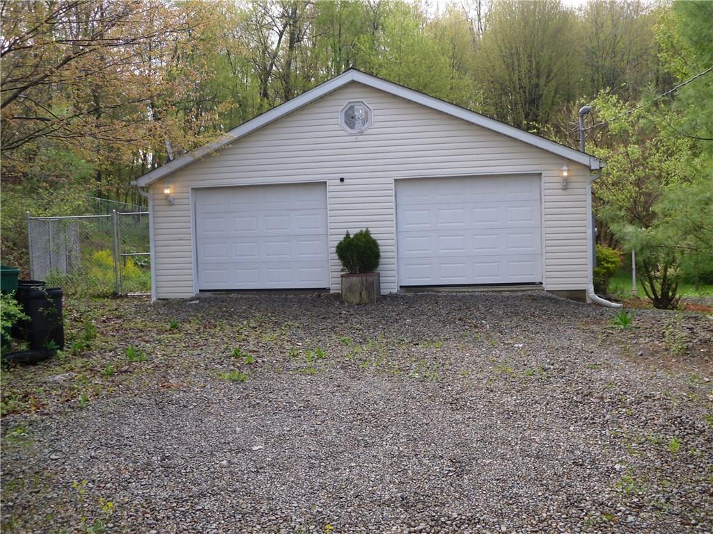 155 Harris Road Butler, PA 16002 - Photo 2 of 16
