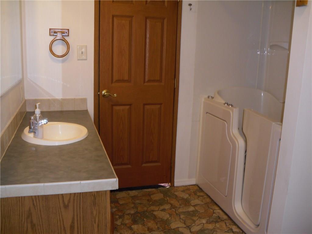 155 Harris Road Butler, PA 16002 - Photo 11 of 16