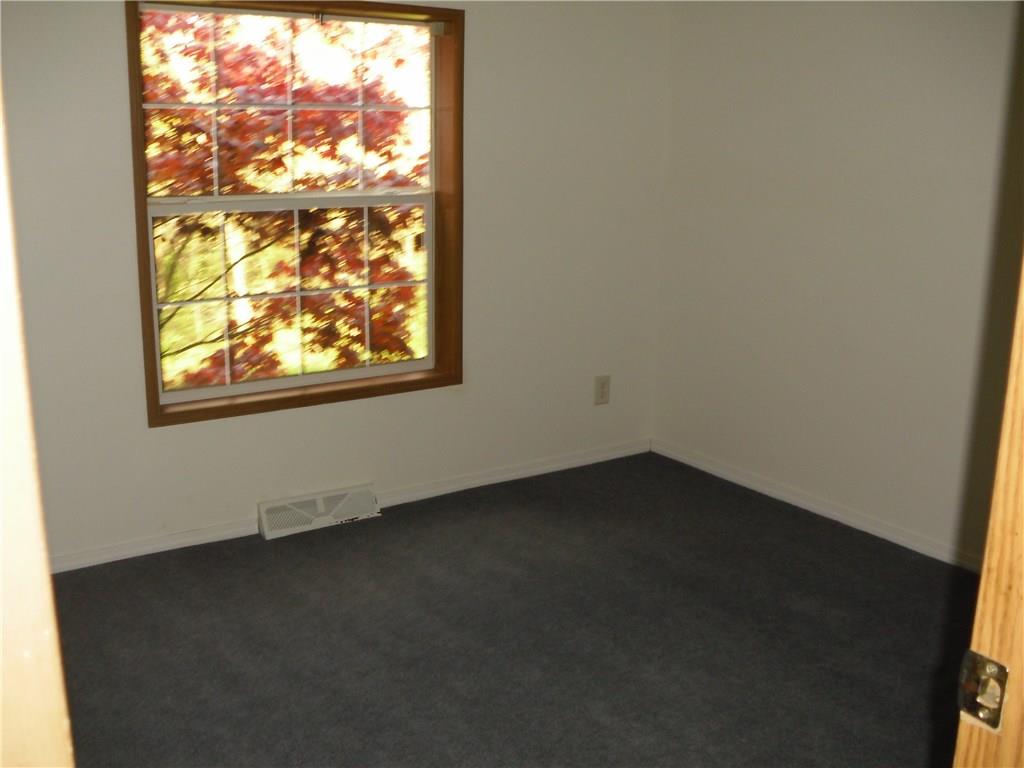 155 Harris Road Butler, PA 16002 - Photo 15 of 16