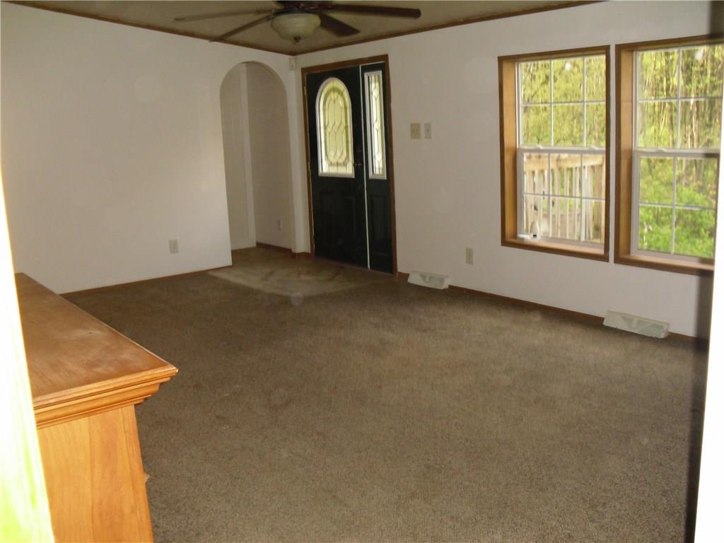 155 Harris Road Butler, PA 16002 - Photo 5 of 16