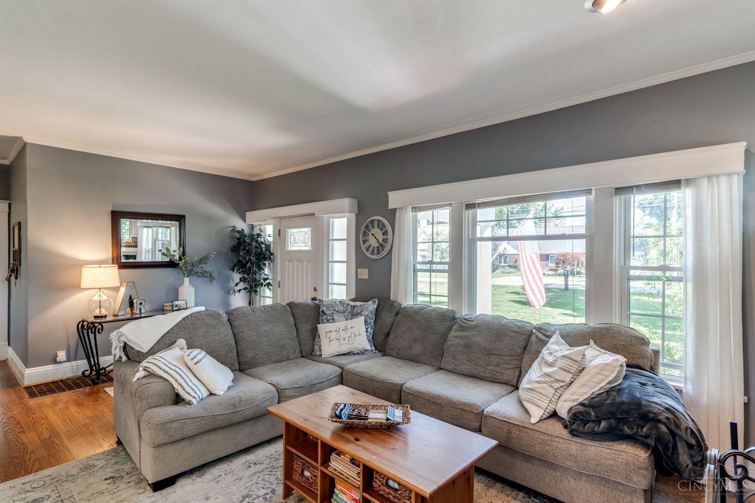 3813 Boomer Road Cincinnati, OH 45247 - Photo 11 of 69