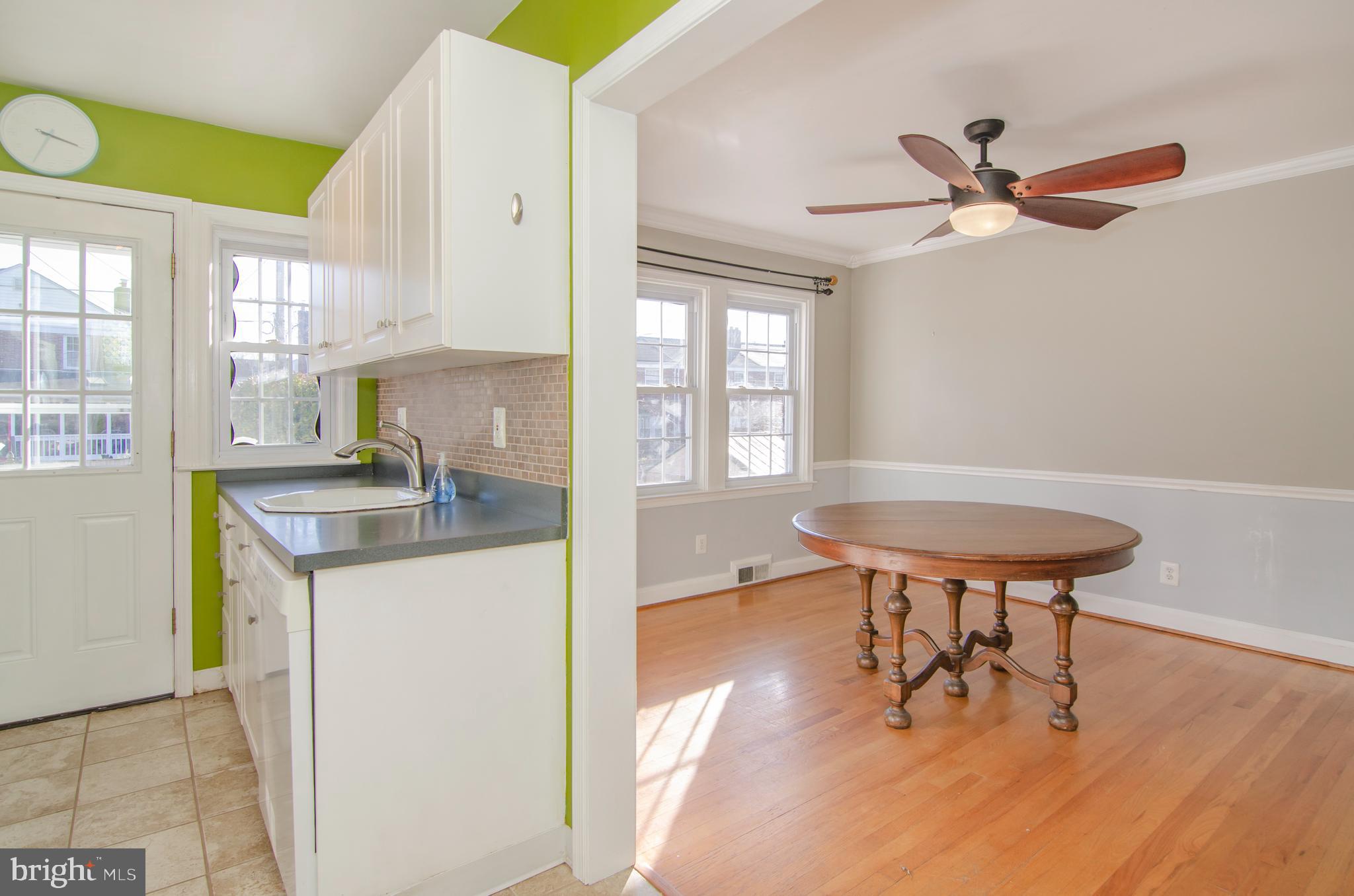8419 Greenway Road Towson, MD 21286 - Photo 10 of 25