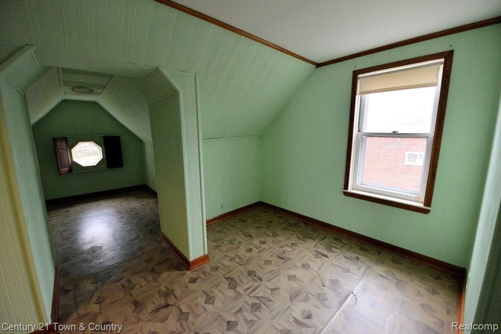 4419 Crooks Road Royal Oak, MI 48073 - Photo 13 of 20